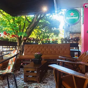 אכסניה Boutique Provenza 