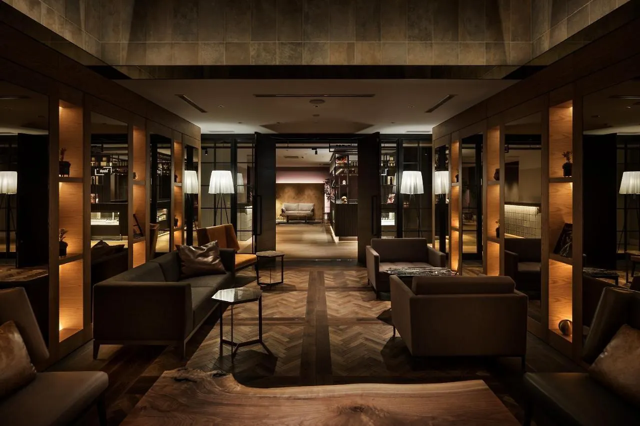 ***  Bespoke Hotel Shinjuku Tokio Japan